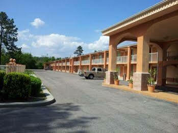 Hotel Valdosta Ga I-75 & Us-221 N Hwy Exterior photo